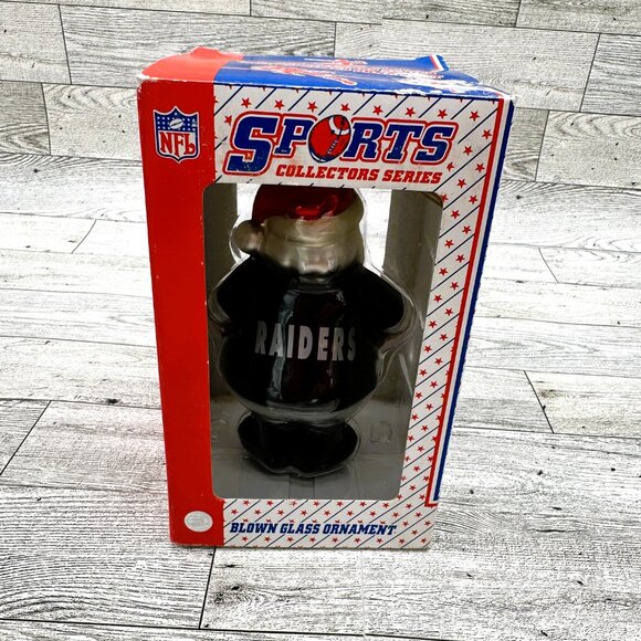 VTG New NFL Sports Collectors Series Oakland Raiders Santa Blown Glass Ornament - Picture 5 of 6
